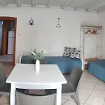 Apartment Marine Place Gallipoli