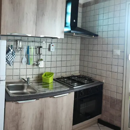 Marine Place Apartment *