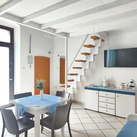 Marine Place Apartment