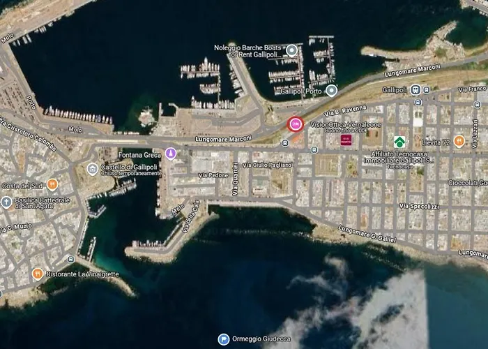 Marine Place Apartment *